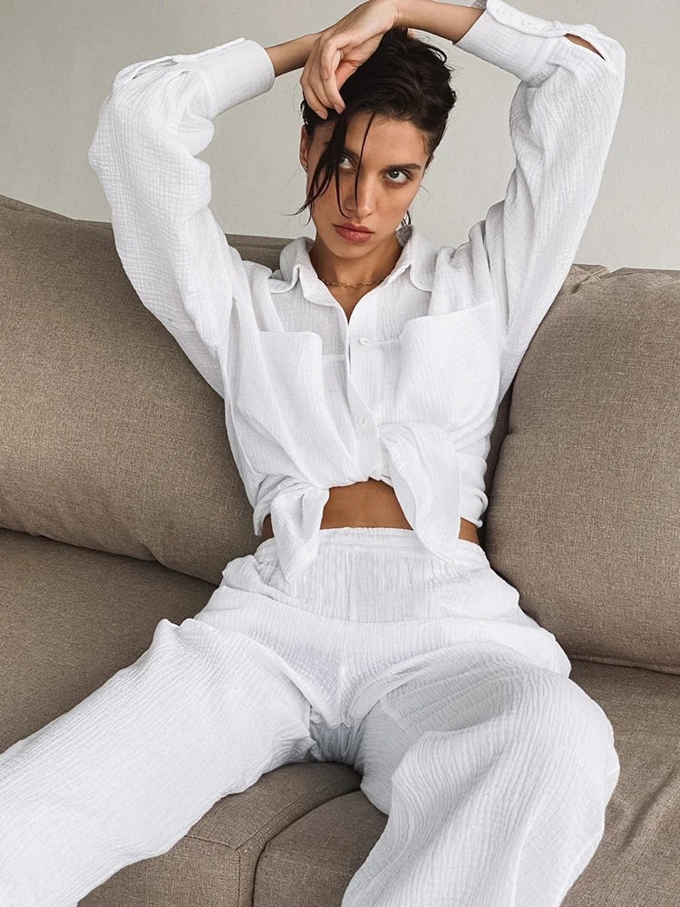 Orchidée de Nuit : Pyjama Blanc en Coton pour Femme