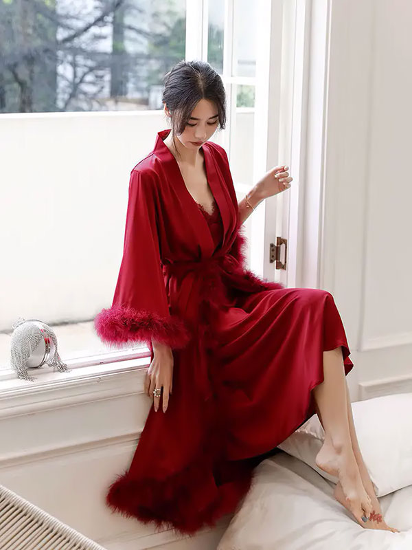 Robe de Chambre Élégante à Fourrures | Éveil de Satin