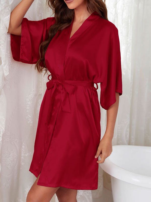 Symphonie Enveloppante | Robe de Chambre Kimono Rouge en Satin pour Femme
