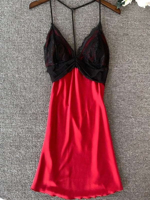 Nuisette Raffinée en Dentelle Rouge