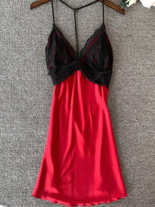 Nuisette Raffinée en Dentelle Rouge