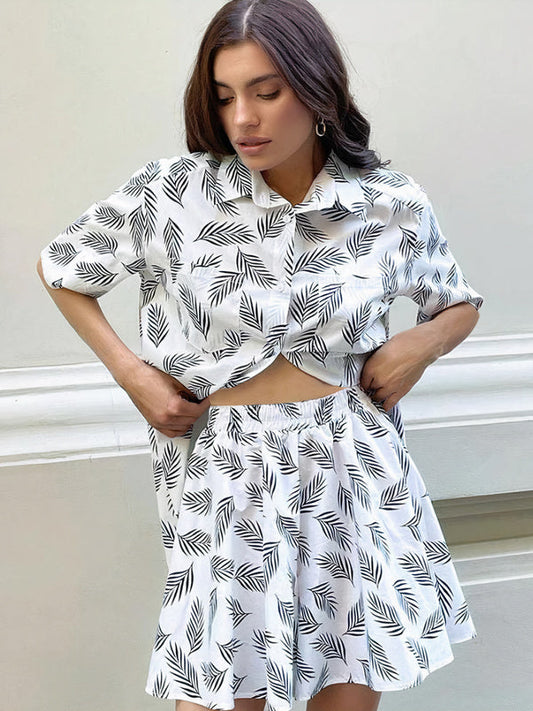 Pyjama Femme en Satin Croisé | Motif Feuille, Signature